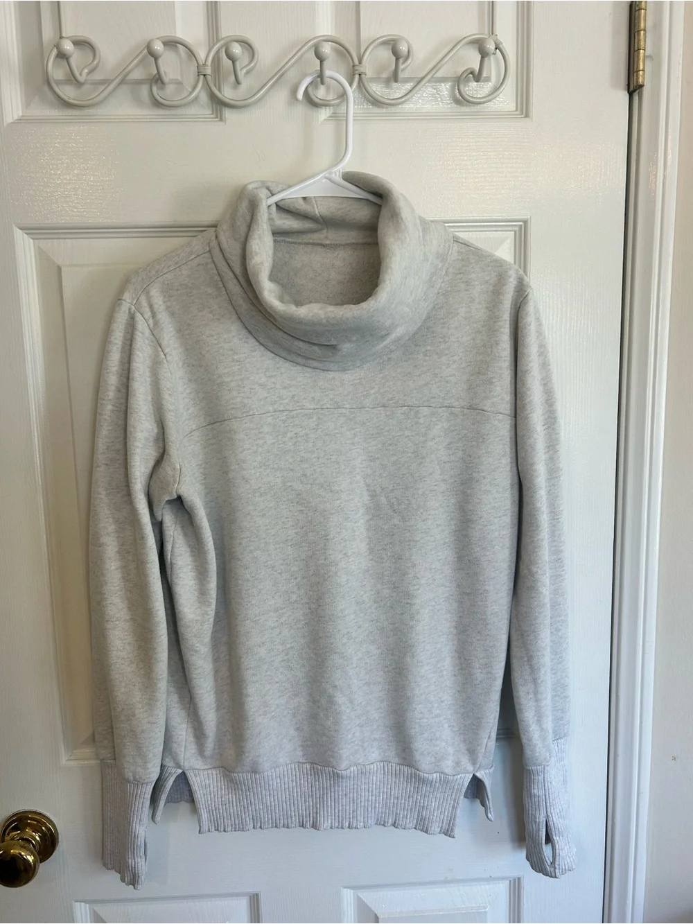 Alo Haze Turtleneck / Mockneck Light Heather Gray Sweater Sweatshirt - Size M